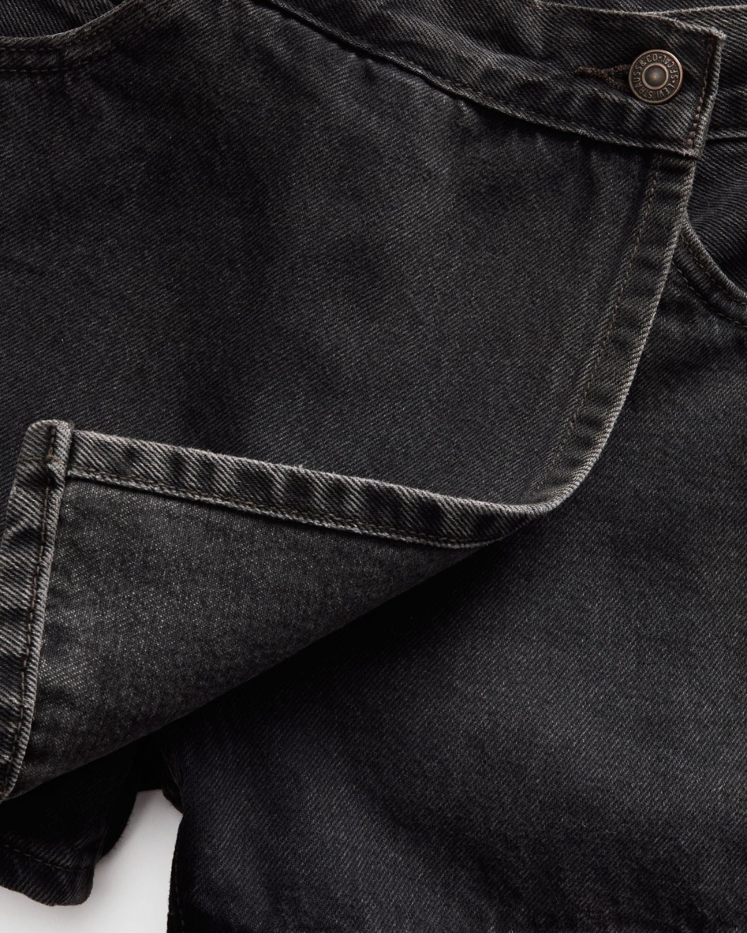 SHORT ENAGUA LEVIS