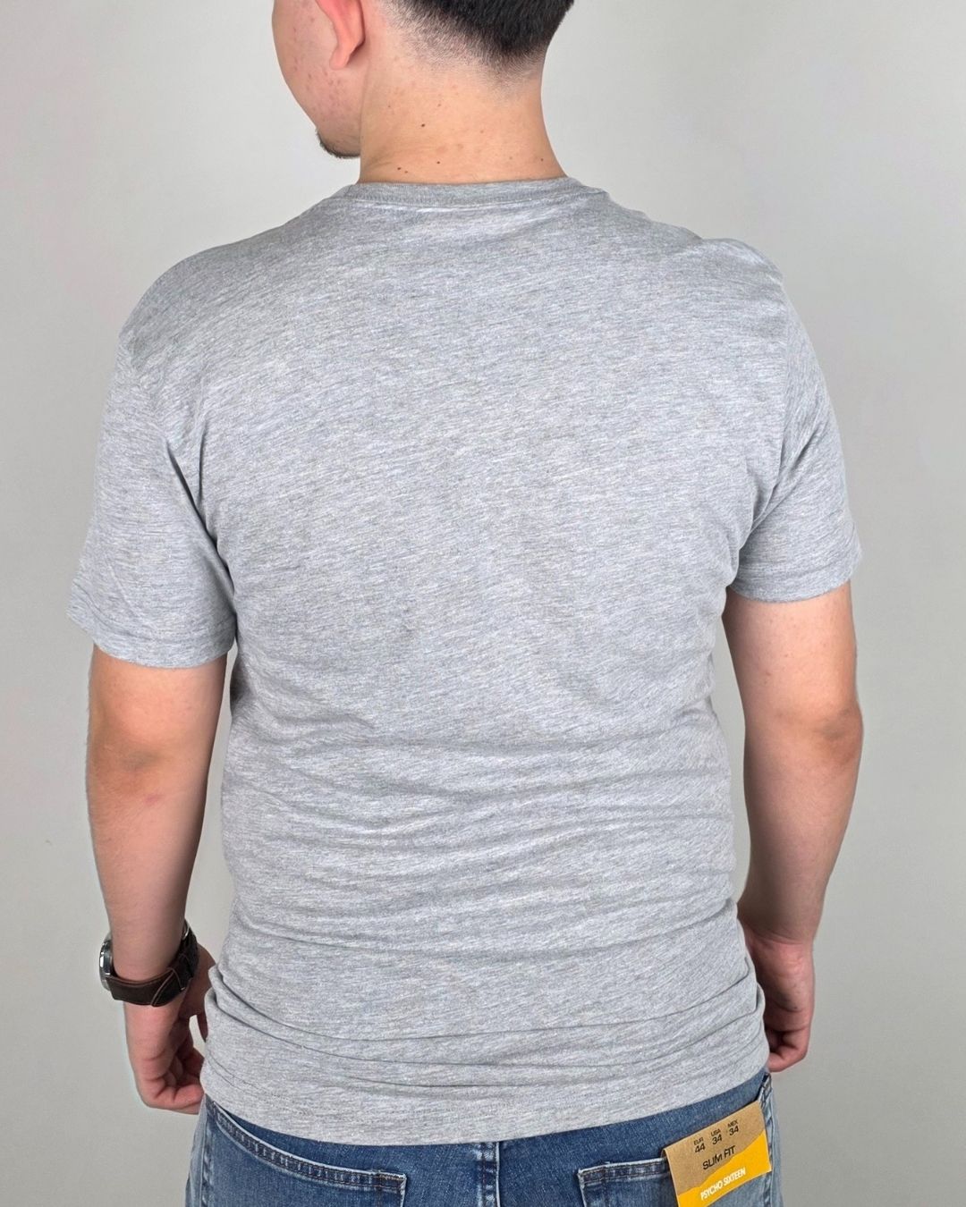 CAMISETA NIKE GRIS ESTAMPADA PARA CABALLERO