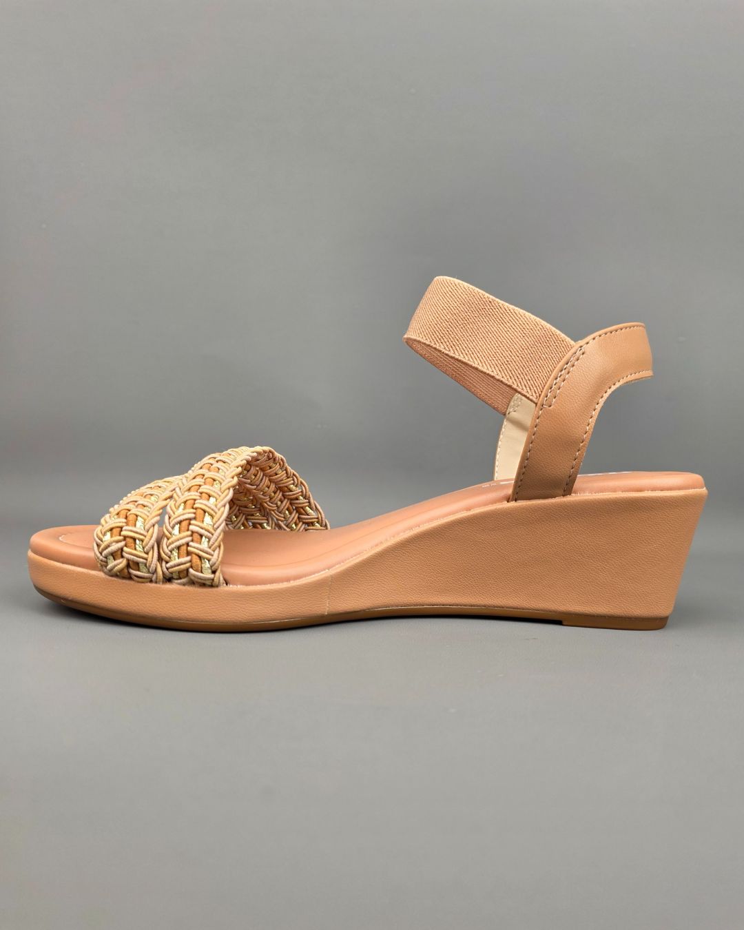 SANDALIA MOLECA BEIGE PARA DAMA