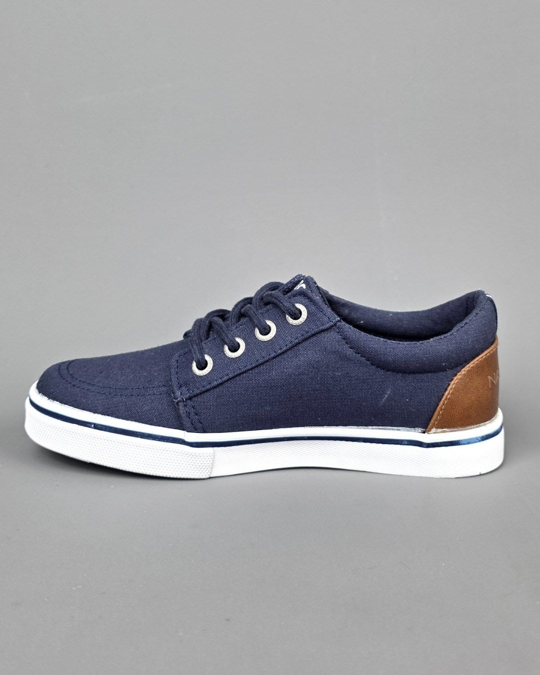 TENNIS NAUTICA AZUL PARA NIÑO