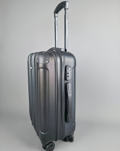 MALETA CARRY ON KENNETH COLE NEGRA