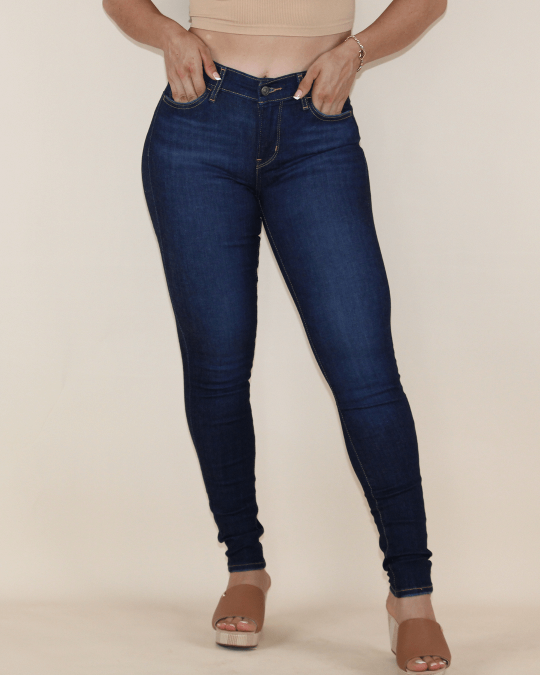 JEANS LEVIS DE MUJER 710 SUPER SKINNY