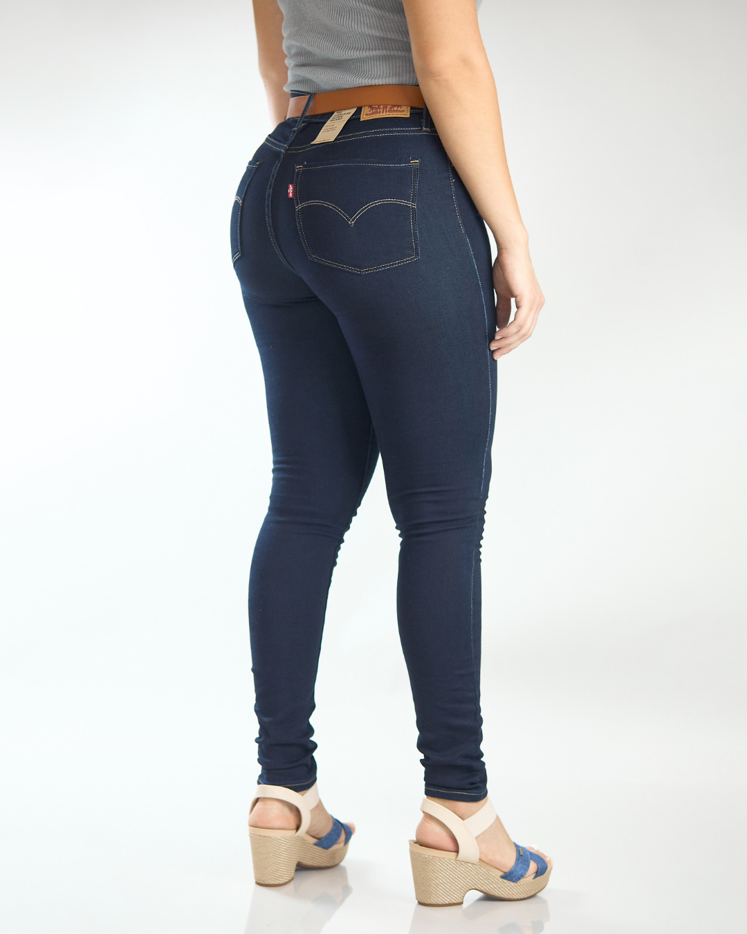 JEANS LEVIS 720 HIGH RISE SUPER SKINNY