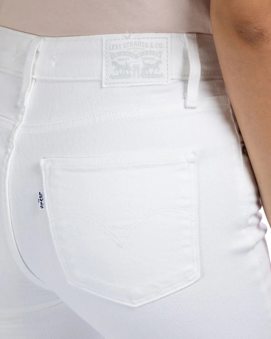 JEANS LEVIS 721 HIGH RISE SKINNY