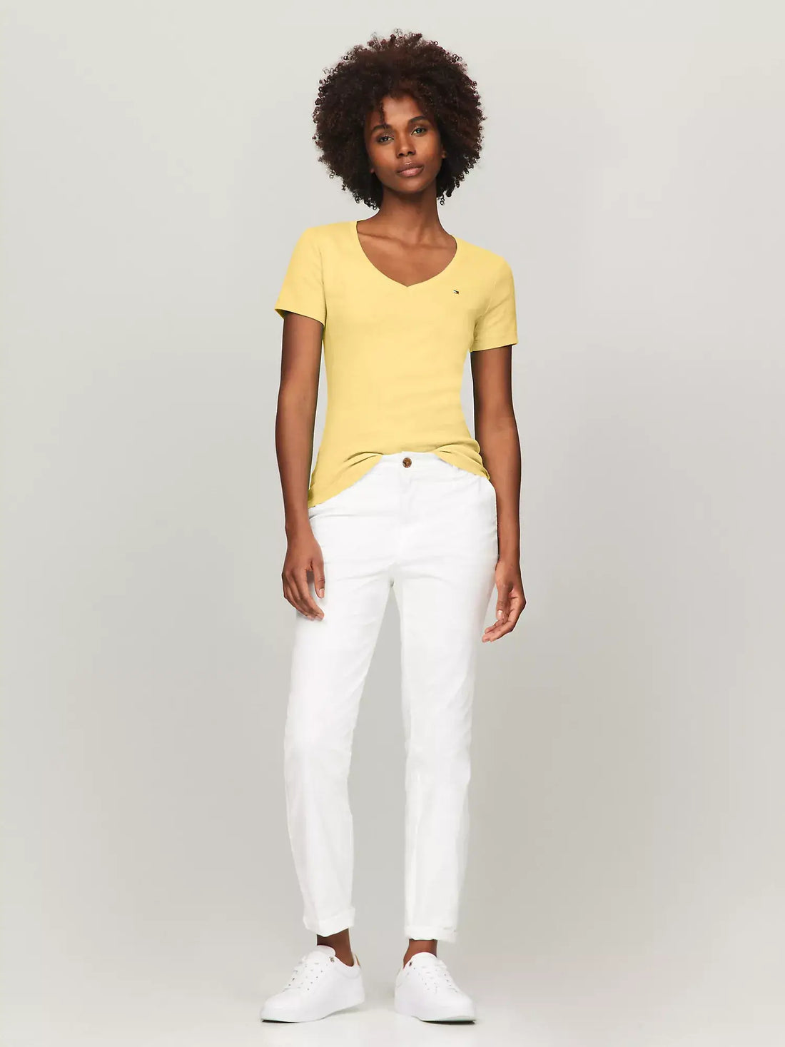 CAMISETA TOMMY HILFIGER CUELLO V AMARILLA DE DAMA