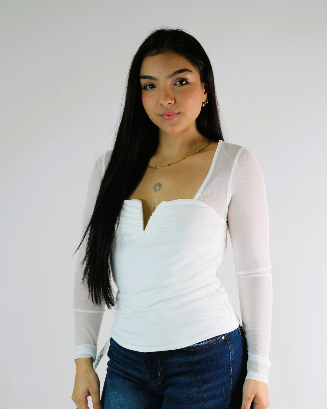 BLUSA LEYVAS ESCOTE CORAZÓN