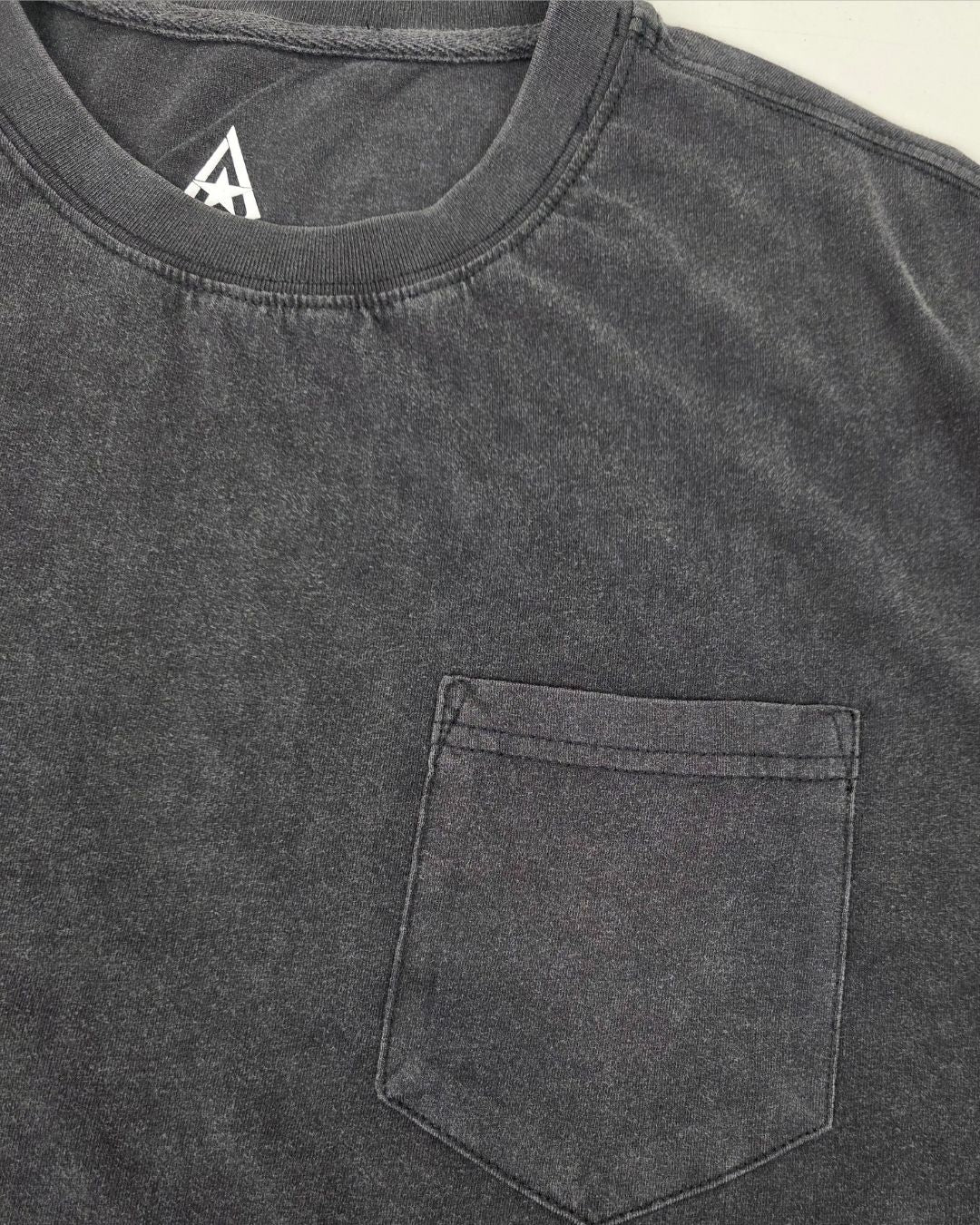 CAMISETA BLACKOUT OVERSIZE NEGRA