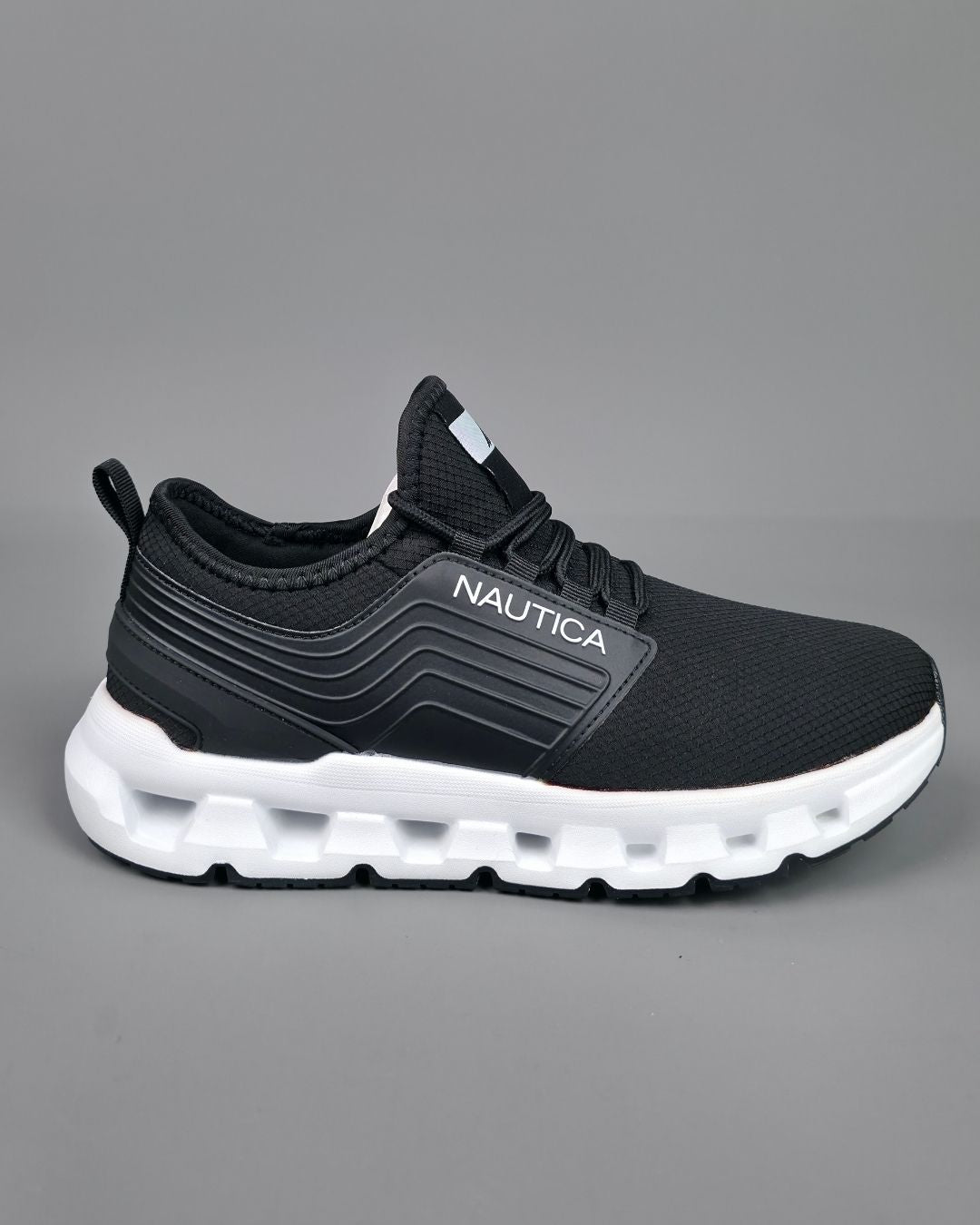TENNIS NAUTICA DE HOMBRE NEGRAS