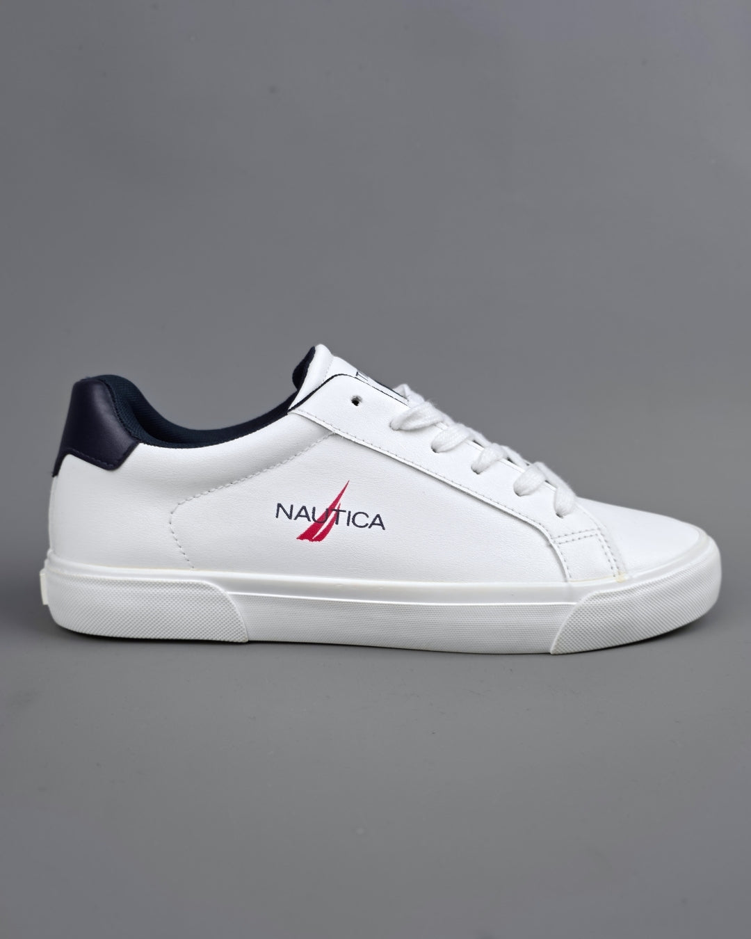 TENNIS NAUTICA BLANCA PARA CABALLERO