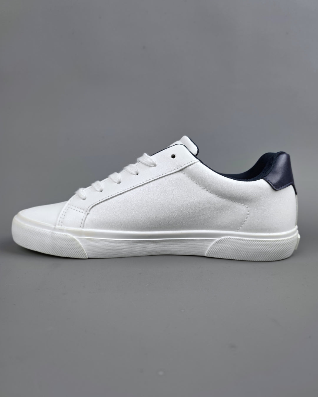 TENNIS NAUTICA BLANCA PARA CABALLERO