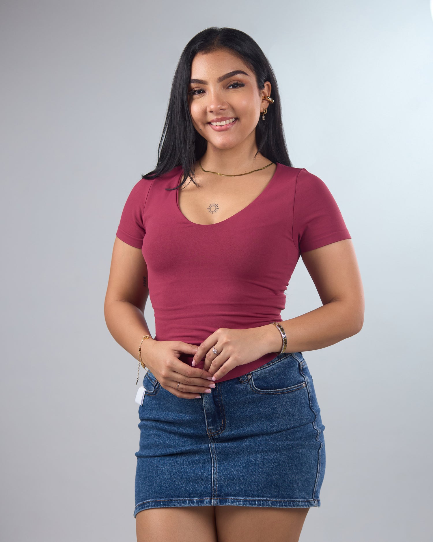 BLUSA DYNAMIC CUELLO V CON MANGAS