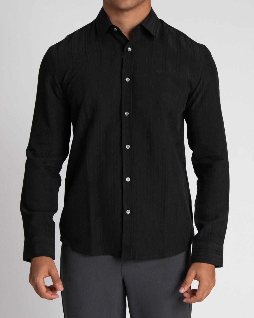 CAMISA KENNETH COLE MANGA LARGA