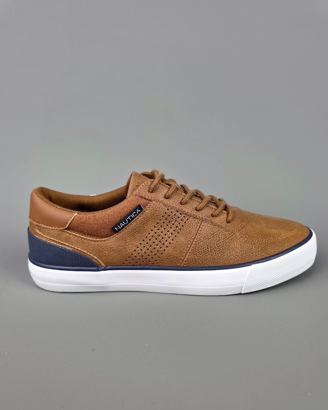 TENNIS NAUTICA CAFÉ PARA CABALLERO