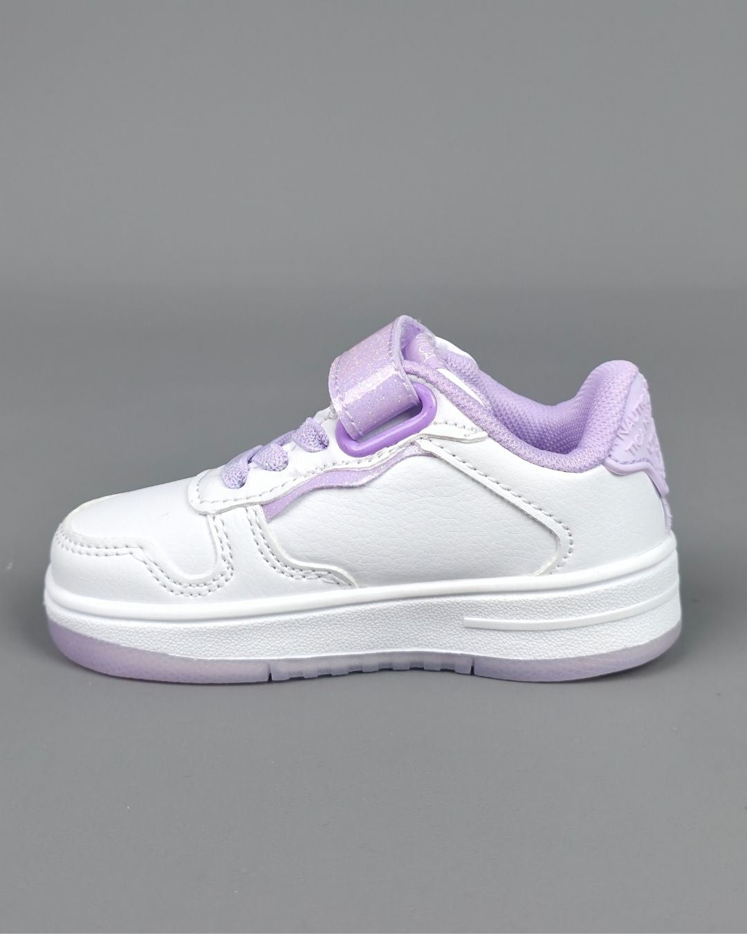 TENNIS NAUTICA BLANCAS CON LILA PARA NIÑA