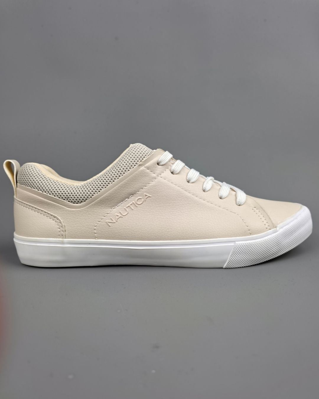 TENNIS NAUTICA BEIGE PARA DAMA