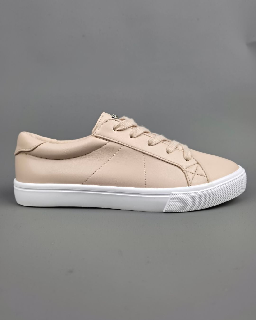 TENNIS NAUTICA BEIGE PARA DAMA