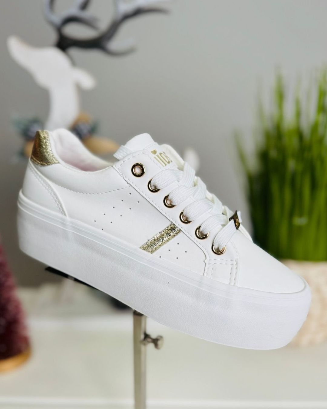 TENNIS MIOS BLANCA PARA DAMA