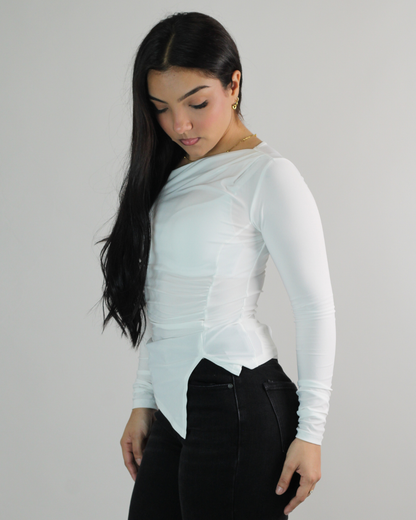 BLUSA TIMING CON ESCOTE ASIMÉTRICO
