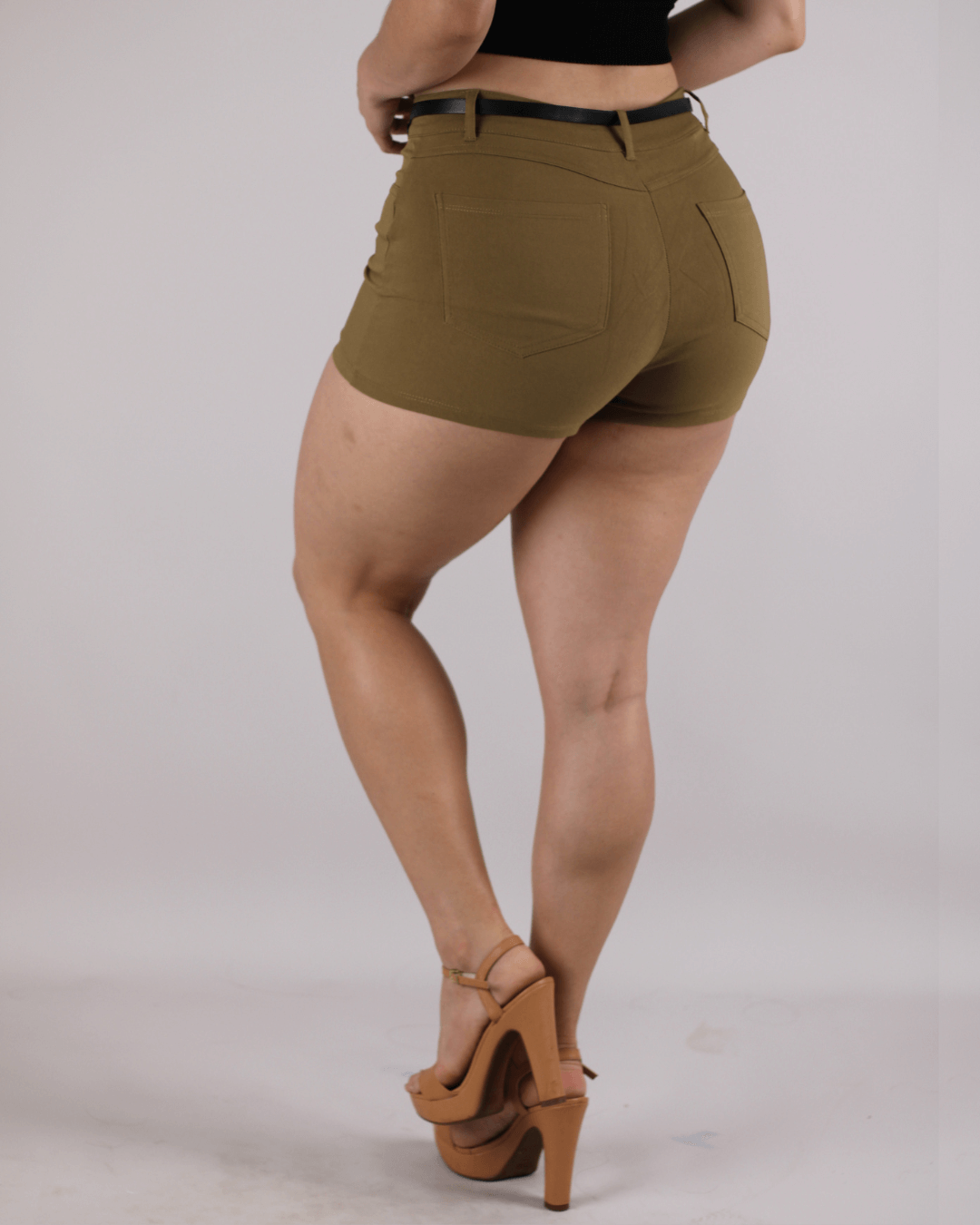 SHORT ACTIVE BASIC MARRÓN PARA DAMA