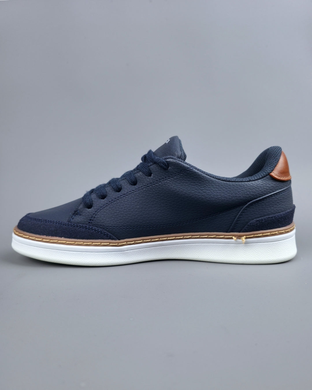 TENNIS NAUTICA AZUL PARA CABALLERO