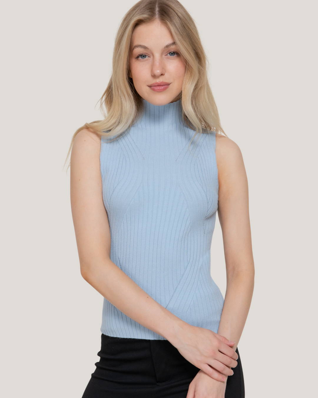 BLUSA ACTIVE CUELLO ALTO