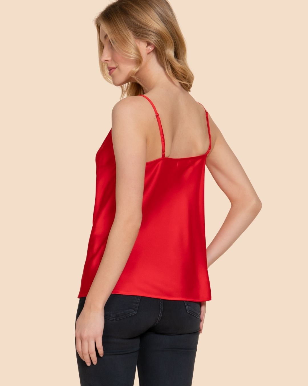 BLUSA ACTIVE BASIC ROJA PARA DAMA