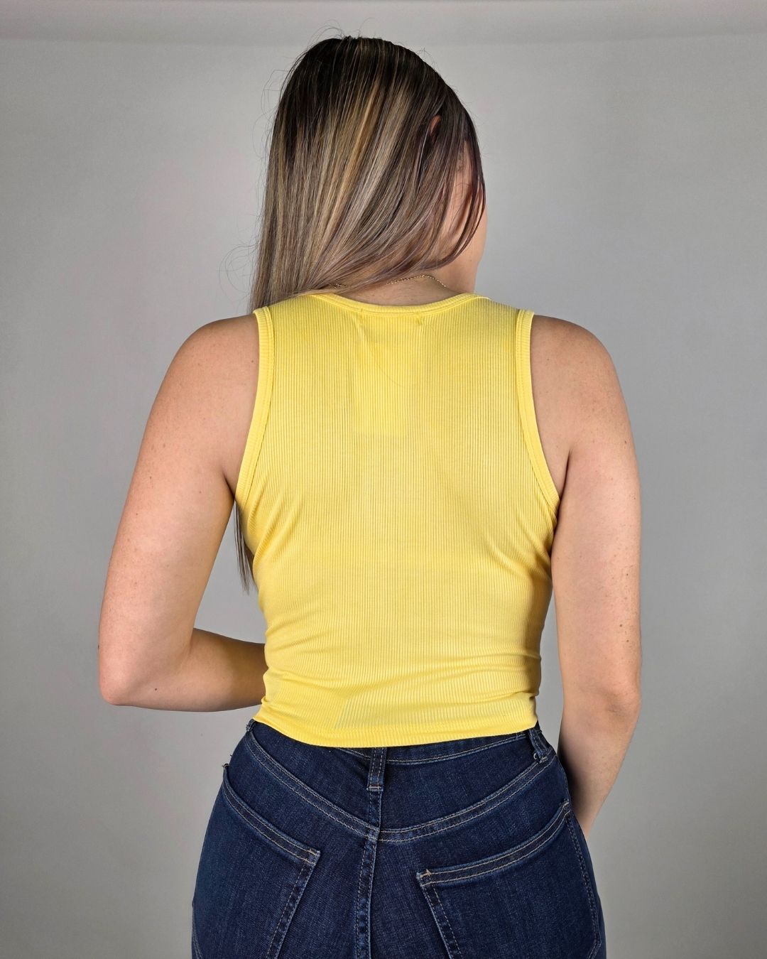 BLUSA  ACTIVE BASIC AMARILLA PARA DAMA