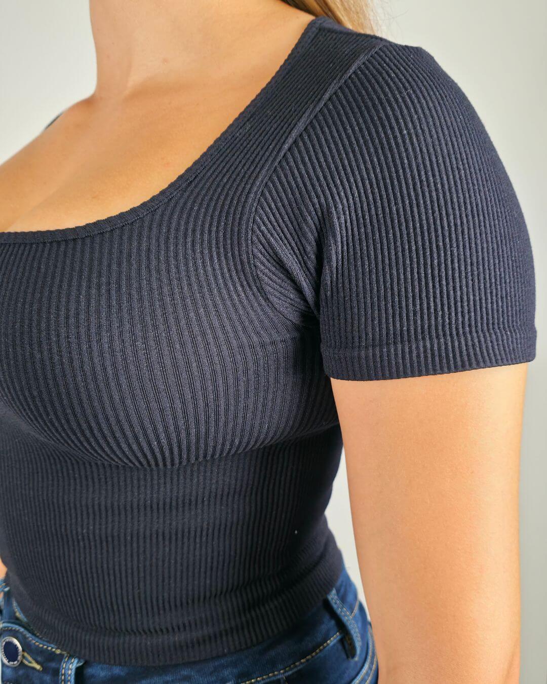 TOP ACTIVE BASIC NEGRO PARA DAMA