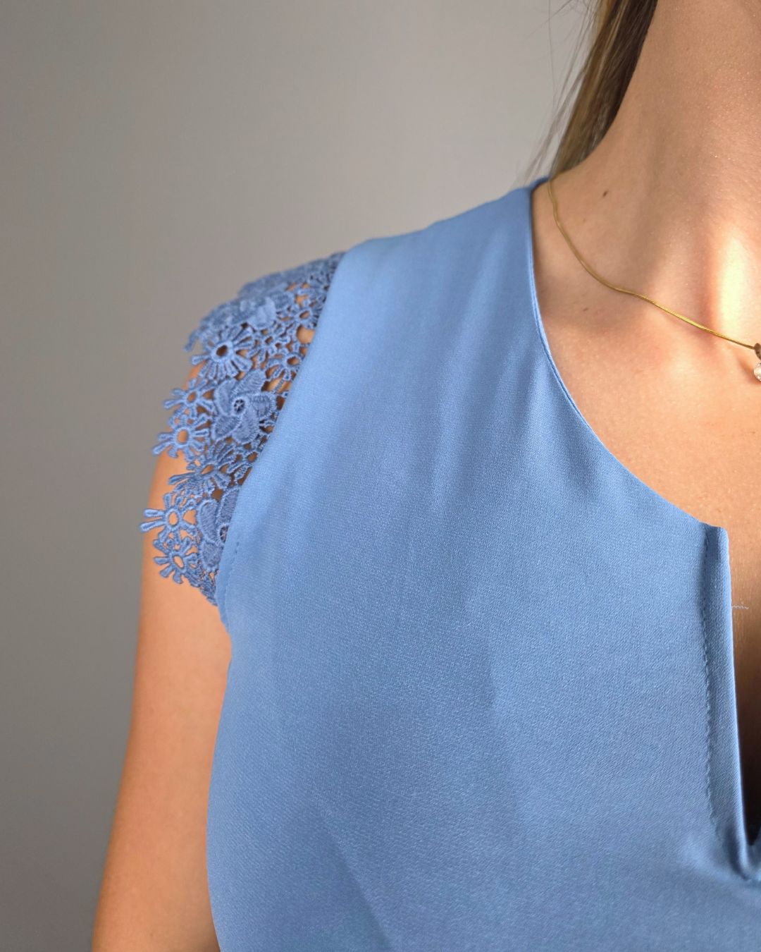 BLUSA TOGETHER CELESTE PARA DAMA
