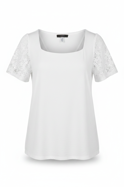 Blusa blanca crochet ghost mannequin