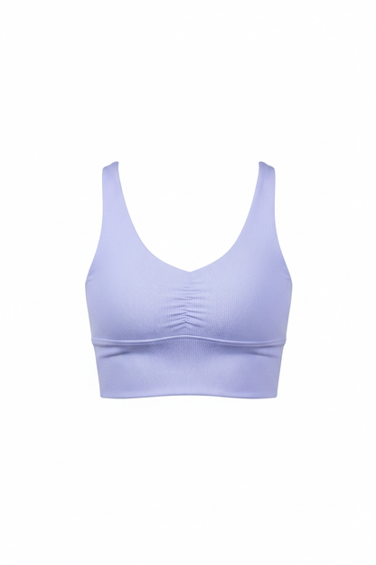 Blusa lila - maniquí invisible fondo blanco