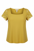 Blusa mostaza mangas crochet ghost mannequin
